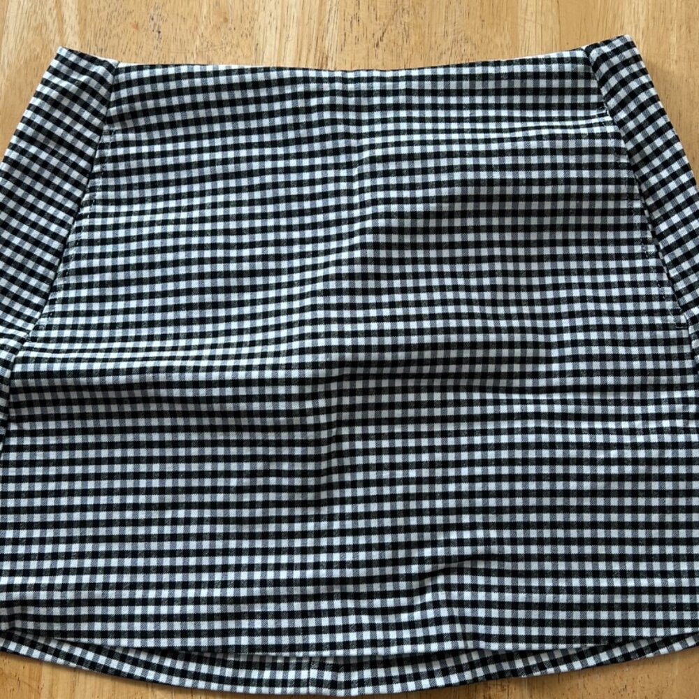Black & White Gingham Mini Skirt - Urban Outfitters
